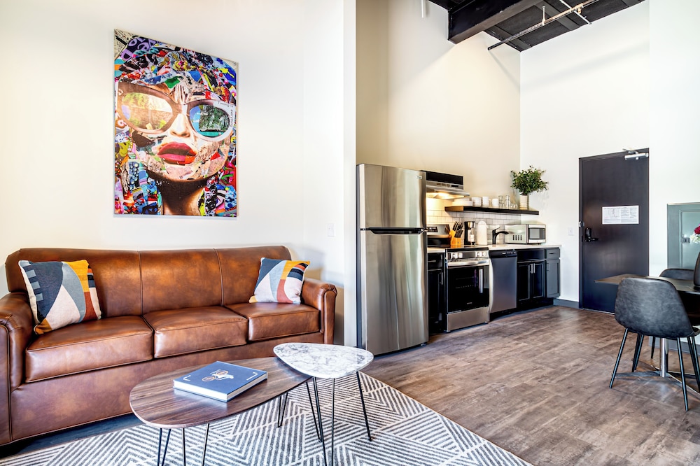 Superior Studio, Lake View photo 1