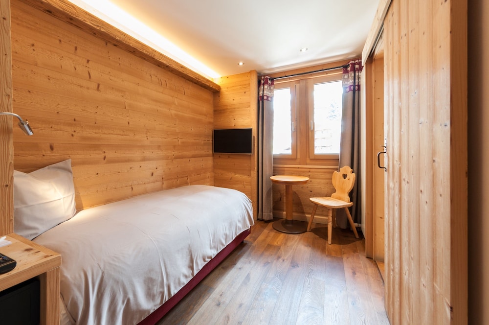 Single Room photo 2