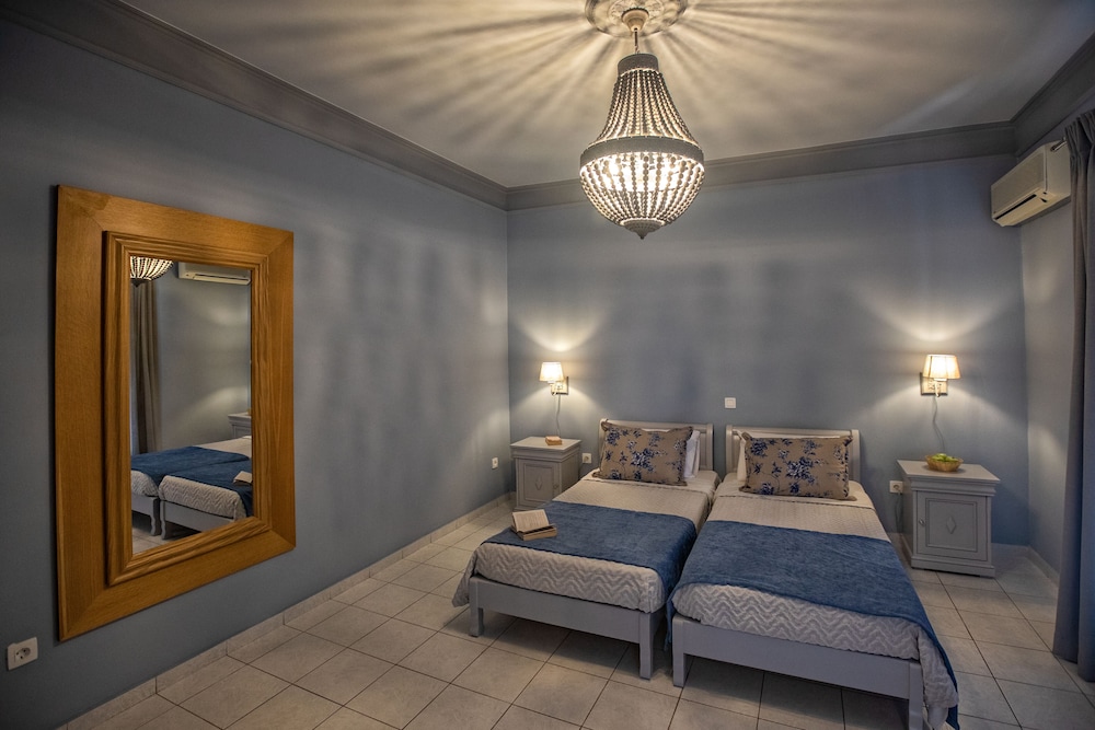 Deluxe Twin Room photo 1