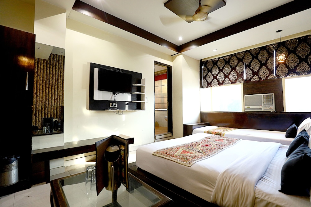 Deluxe Triple Room - Photo 1