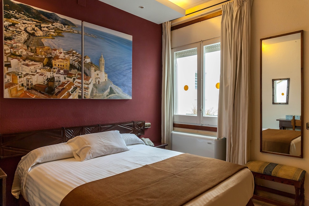 Double or Twin Room - Photo 1