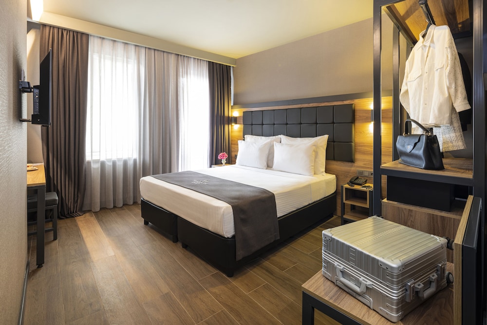 Superior Double or Twin Room photo 1