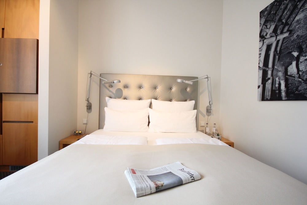 Standard Double Room photo 3