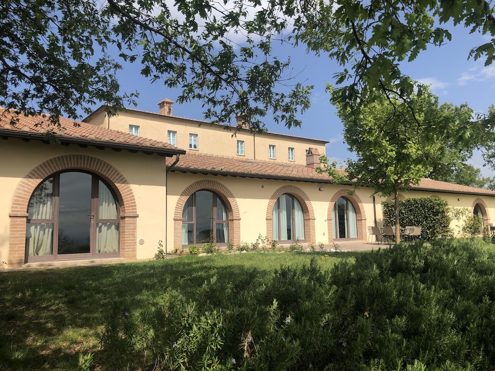Grand Villa