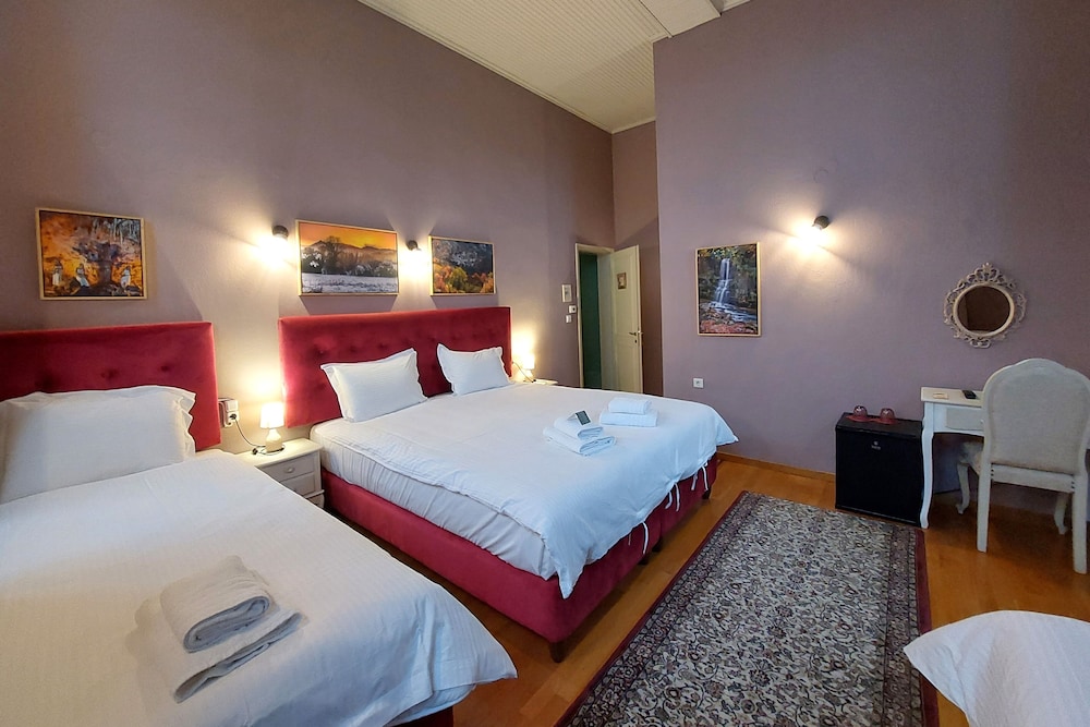Deluxe Quadruple Room photo 2