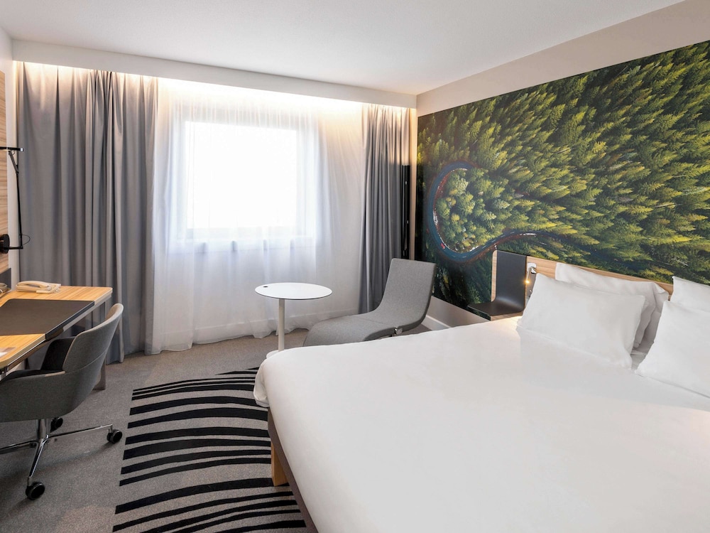 Executive Room, 1 Queen Bed with Sofa bed photo 3