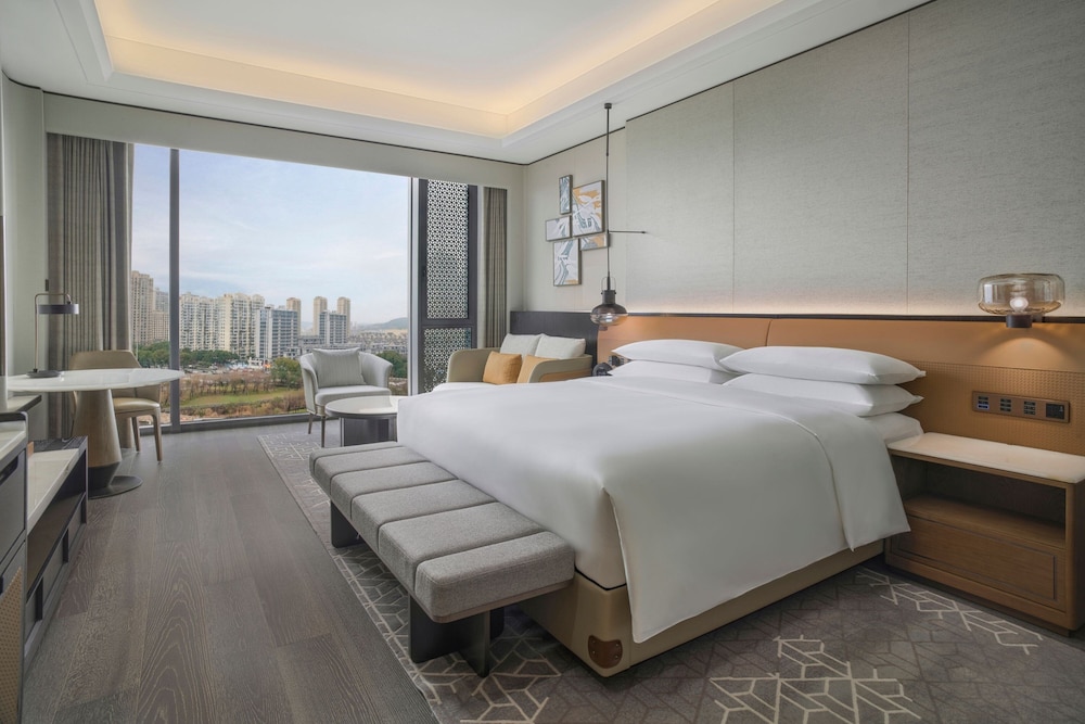 Executive Room, 1 King Bed photo 1