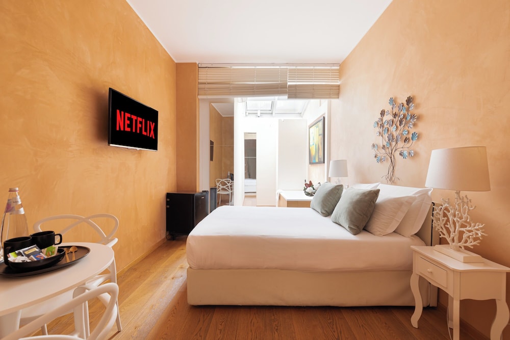 Deluxe Studio Suite