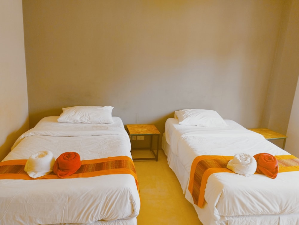 Standard Twin Room (Residence Wing) photo 3
