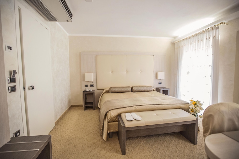 Superior Double Room photo 2