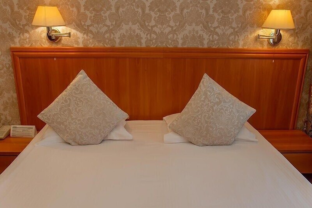 Standard Double Room - Photo 5