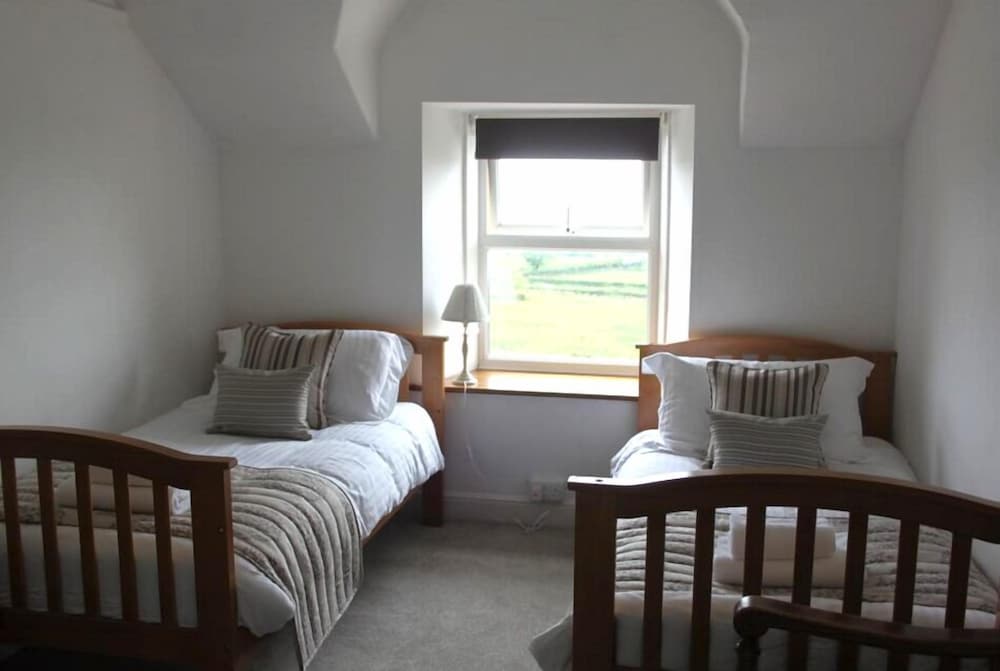 Twin Room, Sea View photo 2