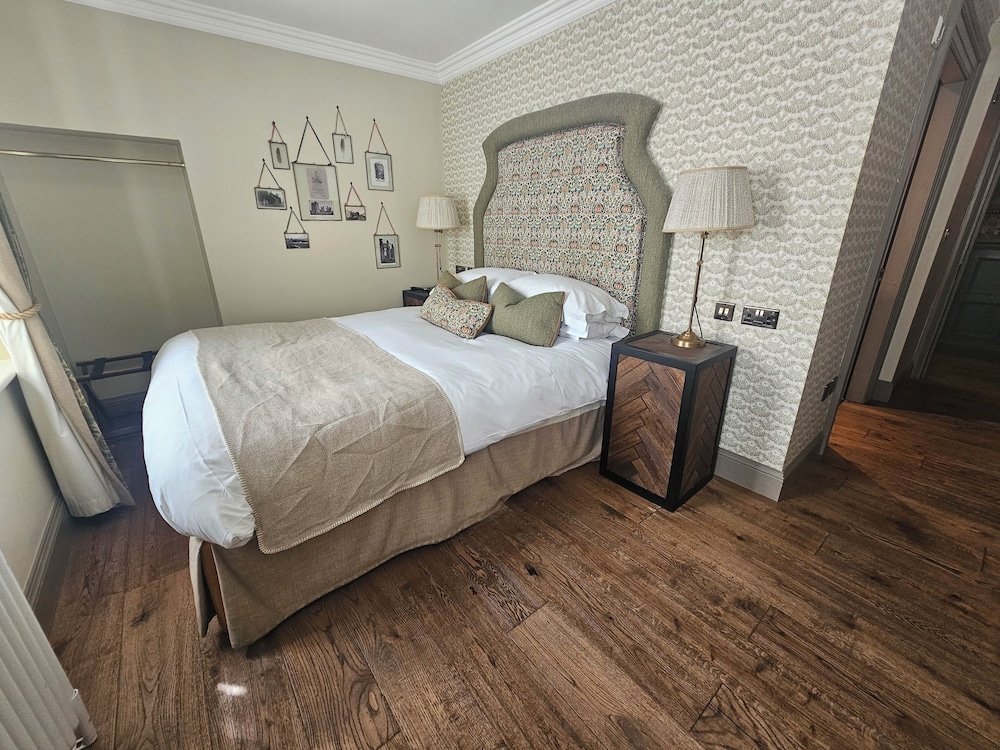 Classic Double Room (pet-friendly) photo 3