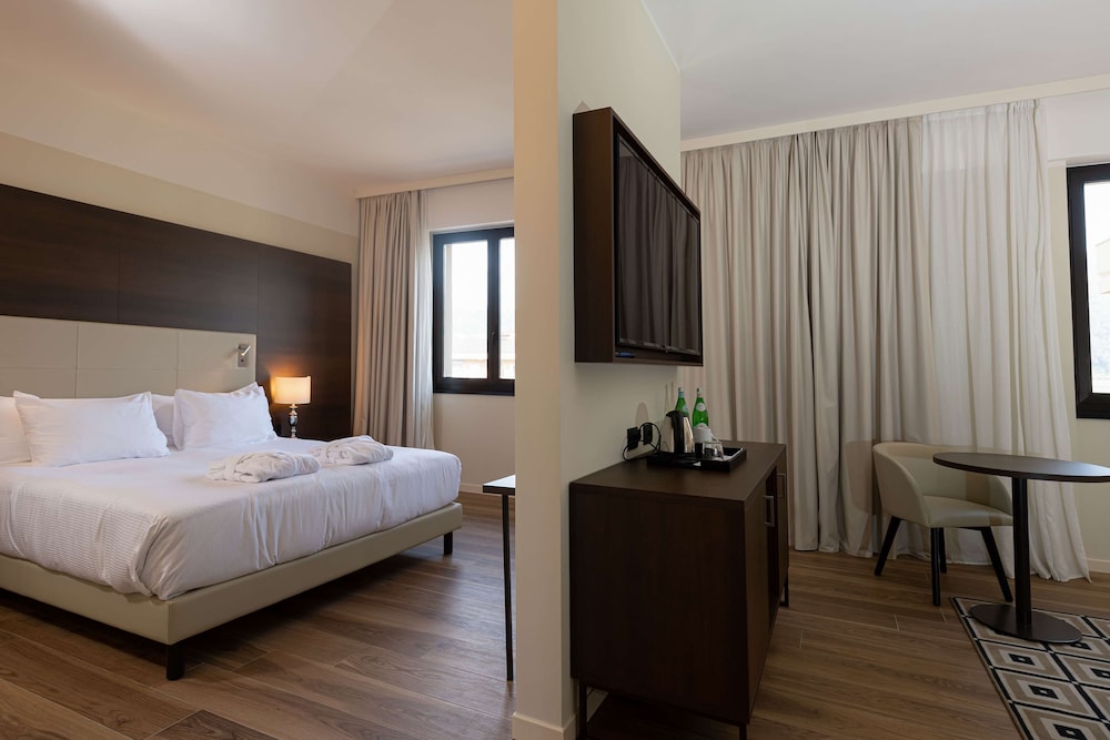 Junior Suite, 1 King Bed