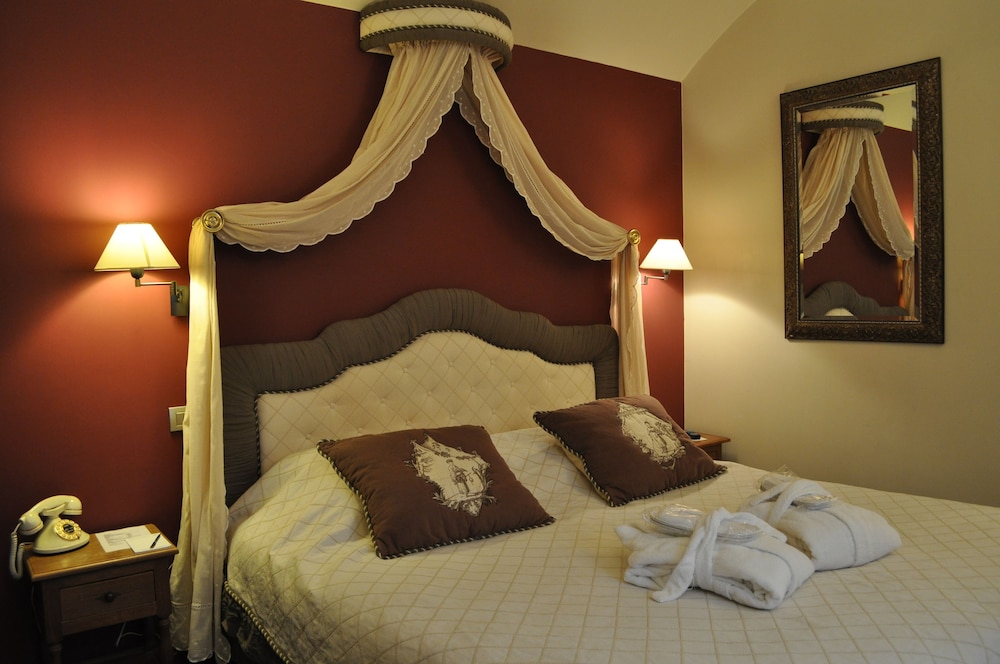 Deluxe Duplex, 1 Bedroom, Pets Allowed, Garden Area - Photo 1