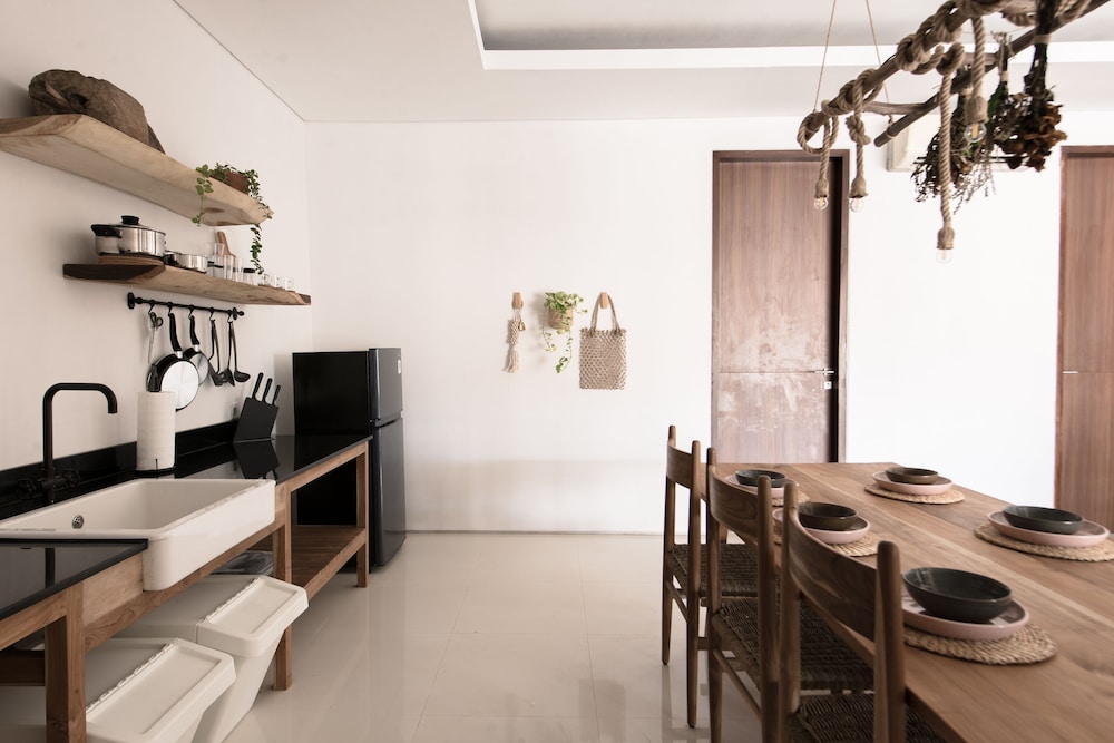 Suite, 2 Bedrooms - Photo 15