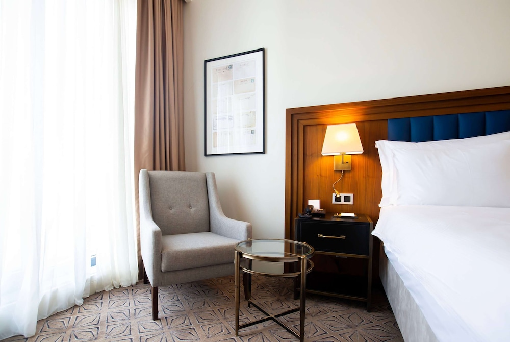 Superior Room, 1 King Bed, City View photo 1