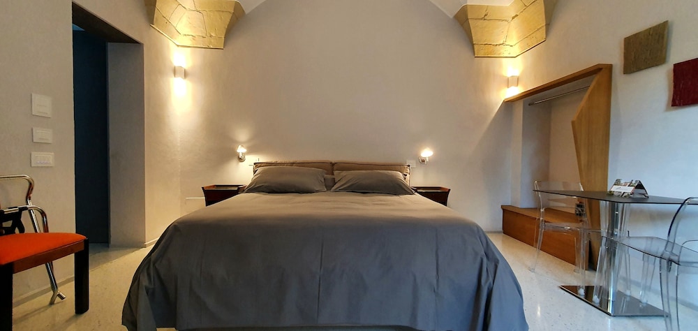 Deluxe Double Room, Garden View photo 3
