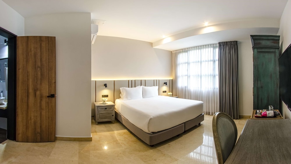 Standard Room (Extra Bed 4 adults) - Photo 7