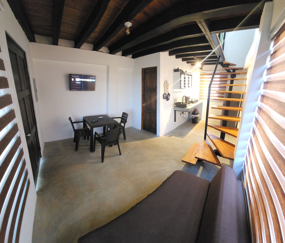 Grand Cabin, Garden View photo 3