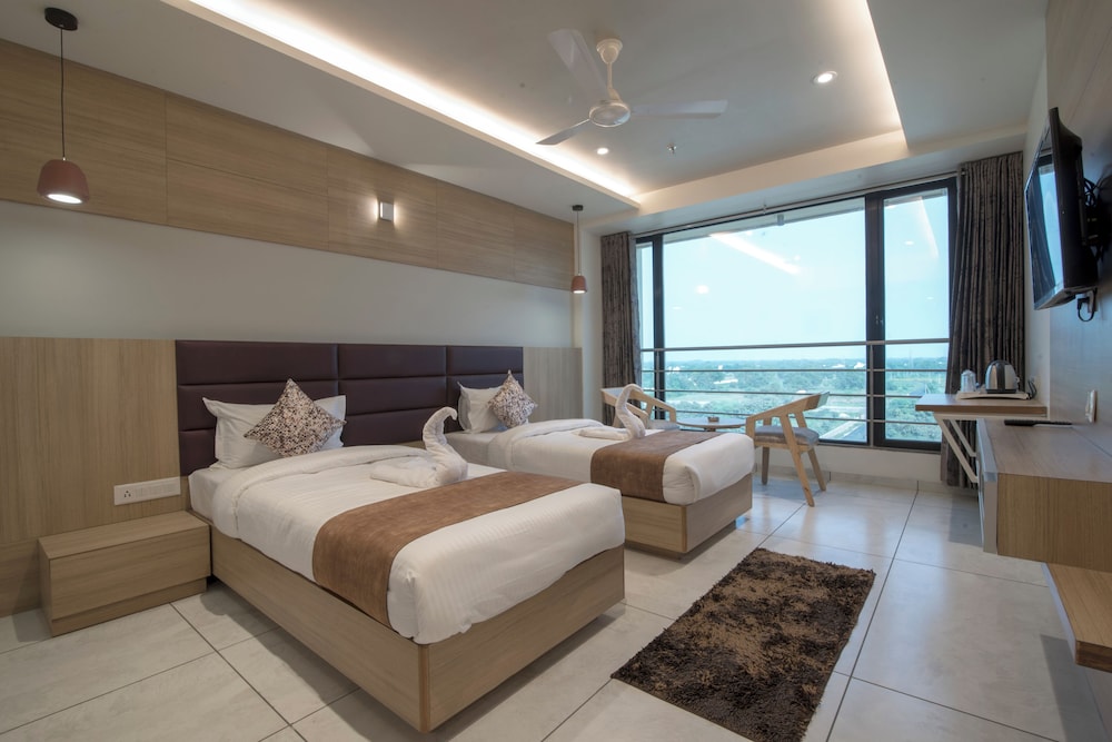 Premier Deluxe Twin Room