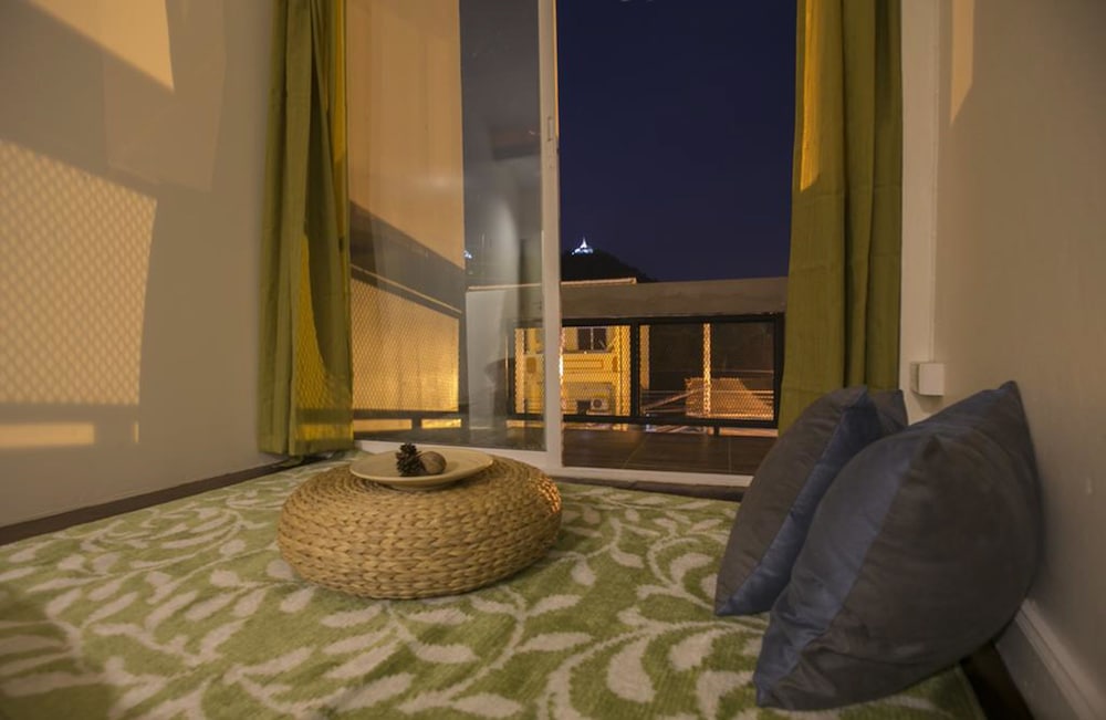 Double Room with Shared Bathroom photo 2