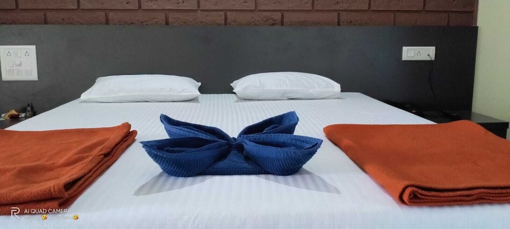 Deluxe Room - Photo 9