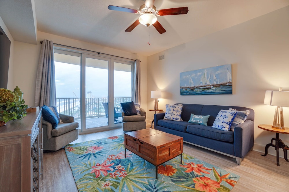 Condo, 3 Bedrooms, Sea View (1906)
