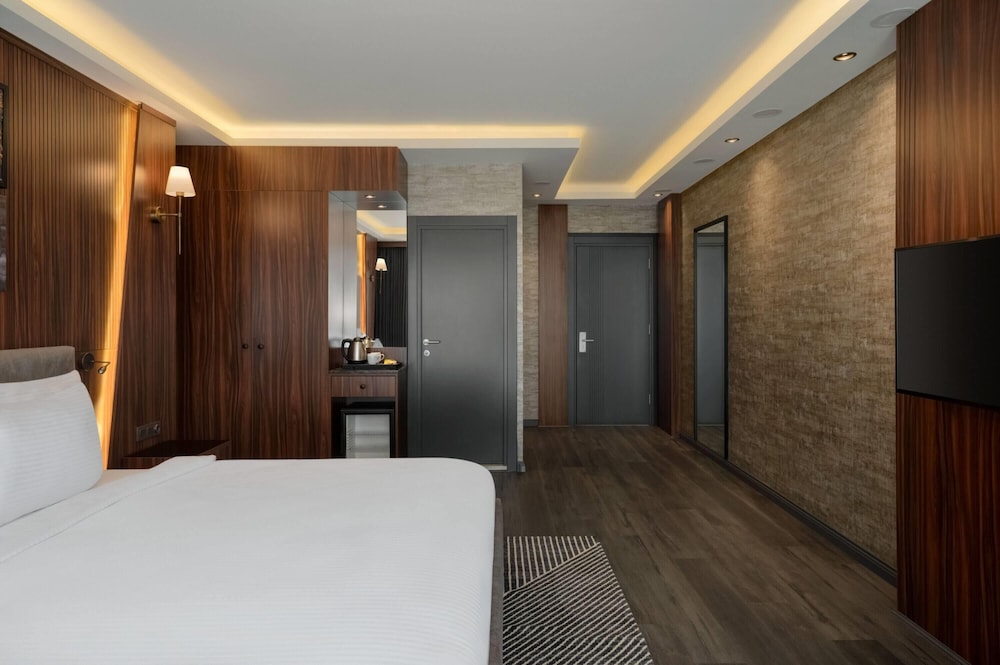 Deluxe Room, 1 Double Bed, Sea View photo 1