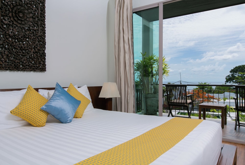 Seaview Kata Gardens Penthouse Private Rooftop 4C photo 3