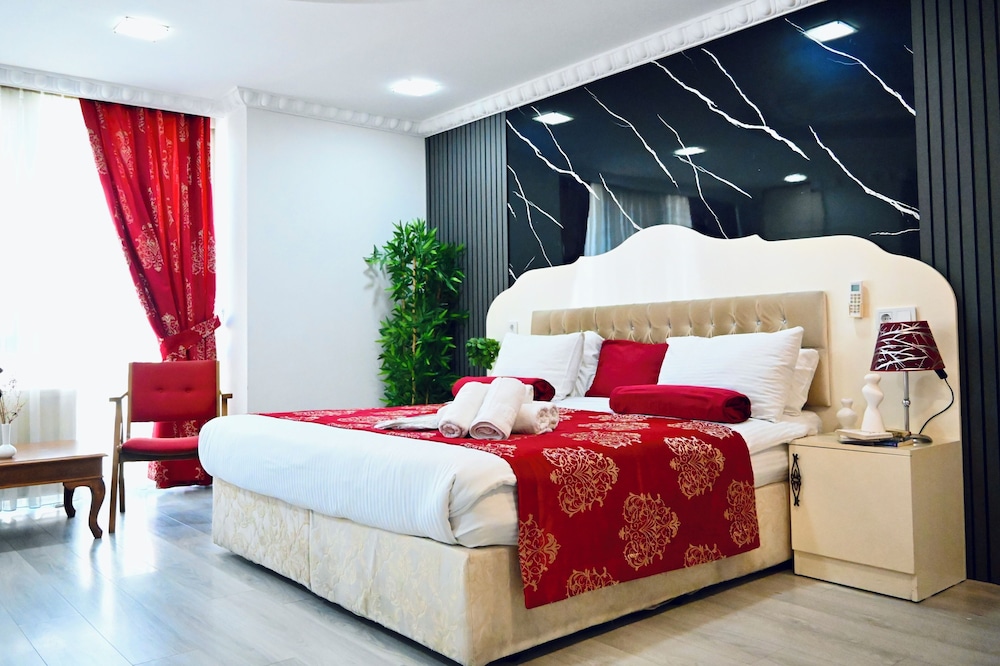 Deluxe Studio Suite photo 1