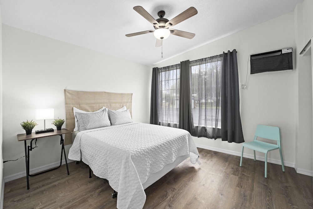 Deluxe Suite photo 2