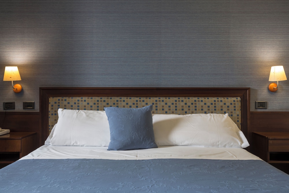 Standard Room photo 2