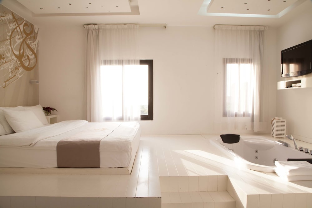 King Suite with Sea View photo 2