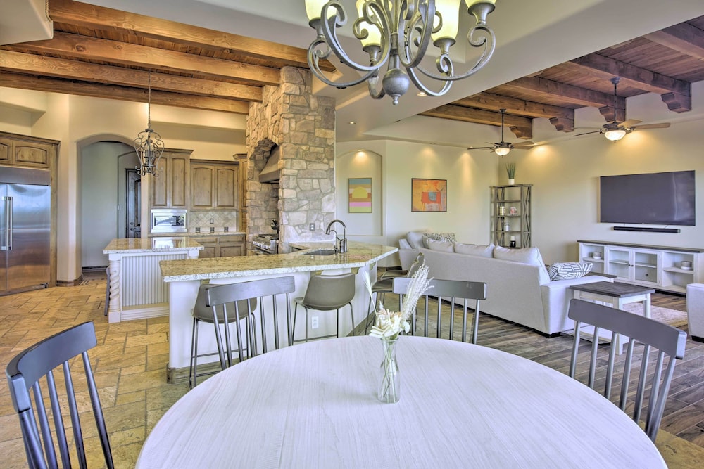 Villa (4 Bedrooms) photo 2