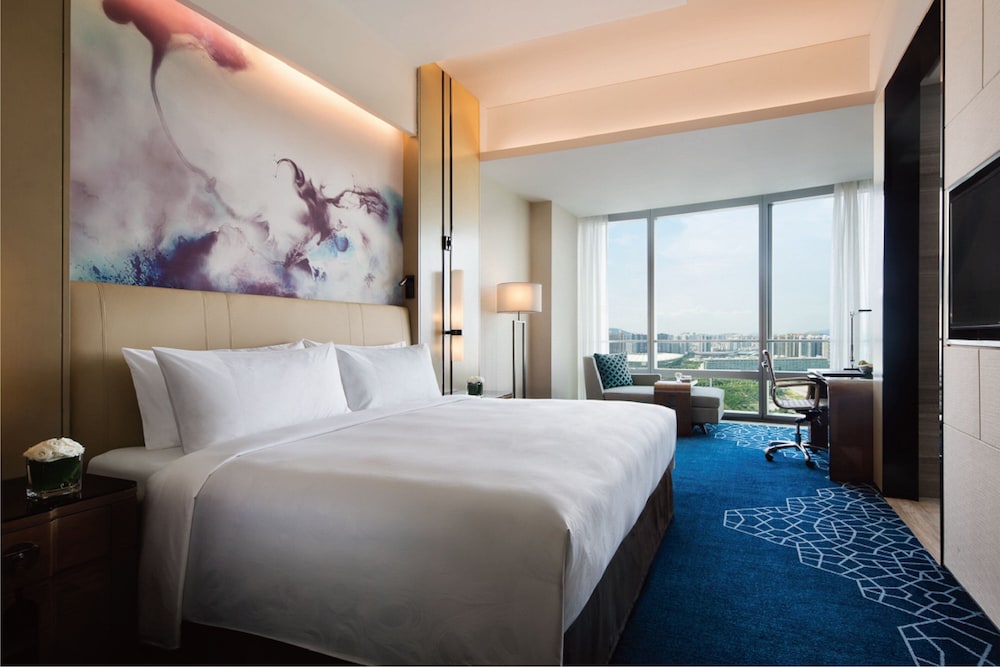 Room, 1 King Bed, City View (Tower)