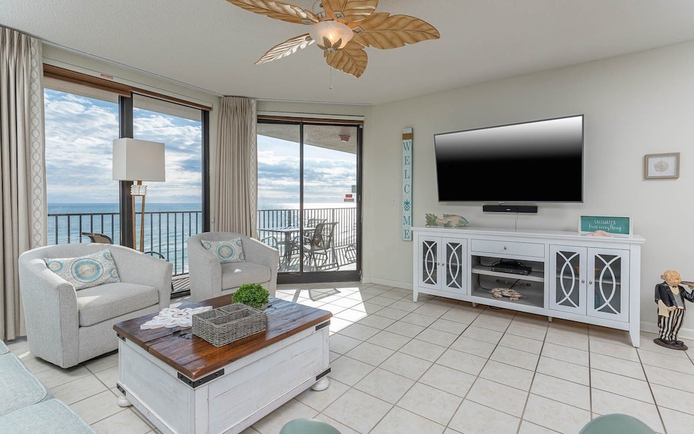 Condo, 3 Bedrooms