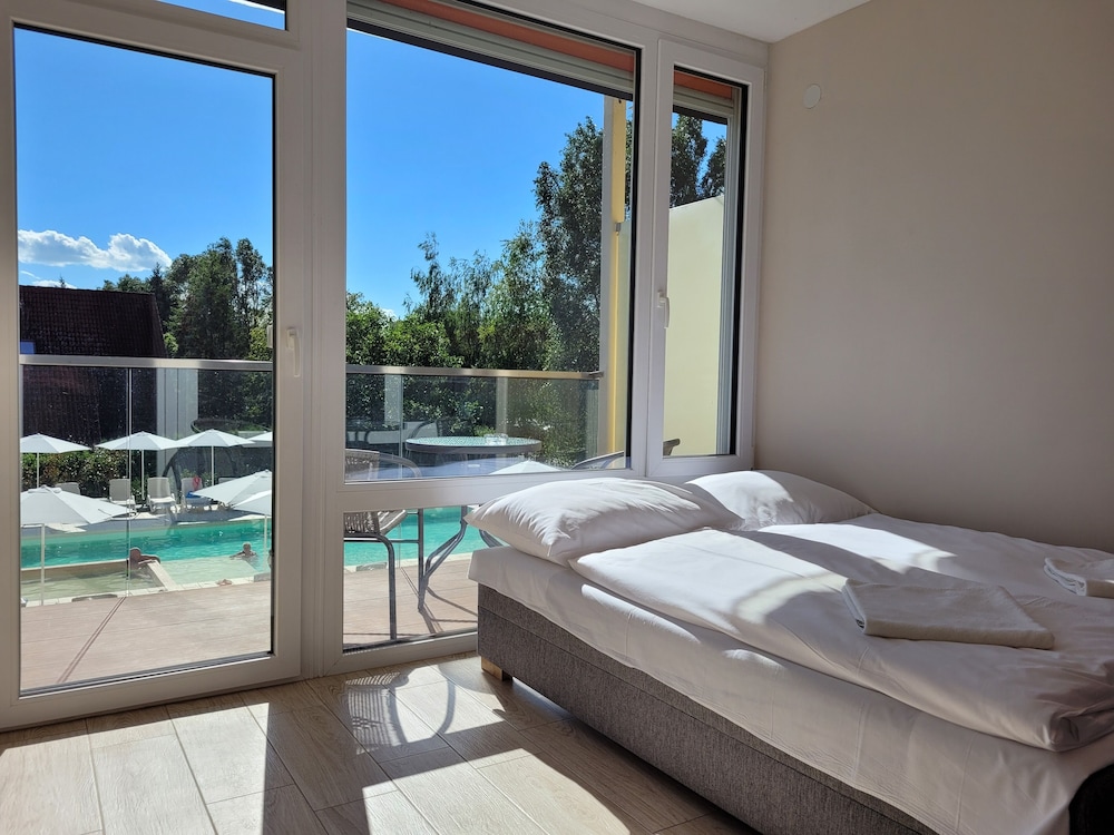 Panoramic Triple Room photo 2
