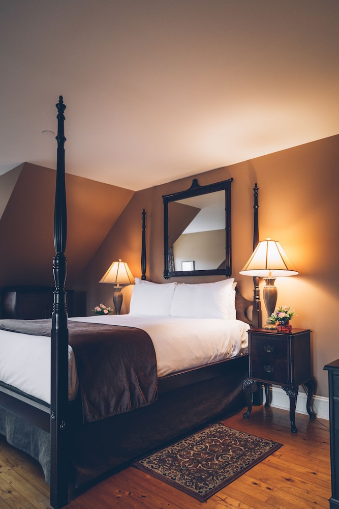Traditional Room, 1 Queen Bed - Photo 2