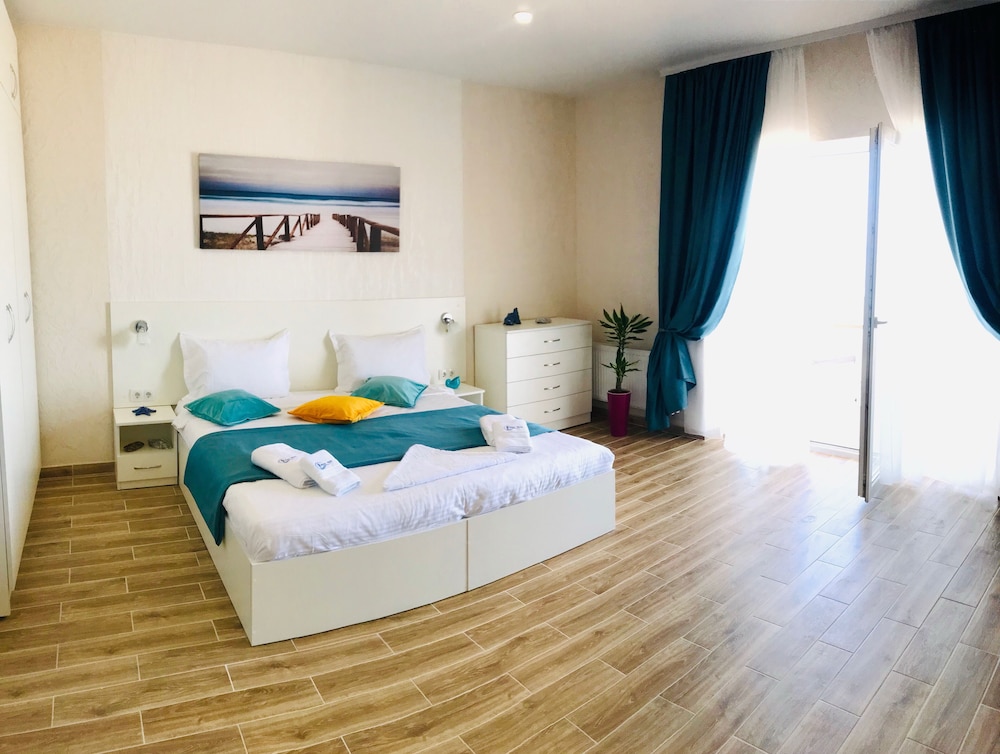 Junior Room