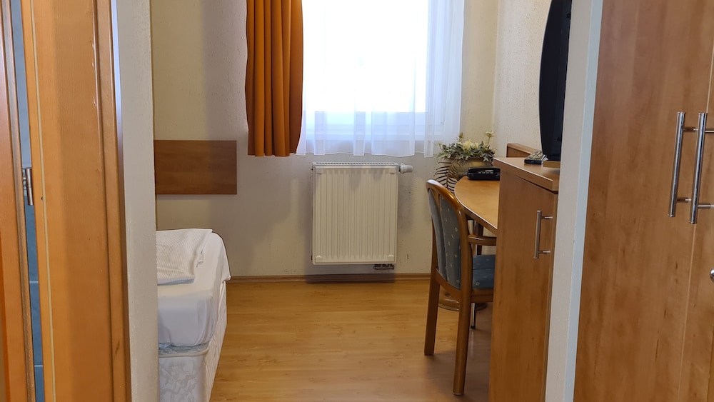 Standard Single Room photo 2