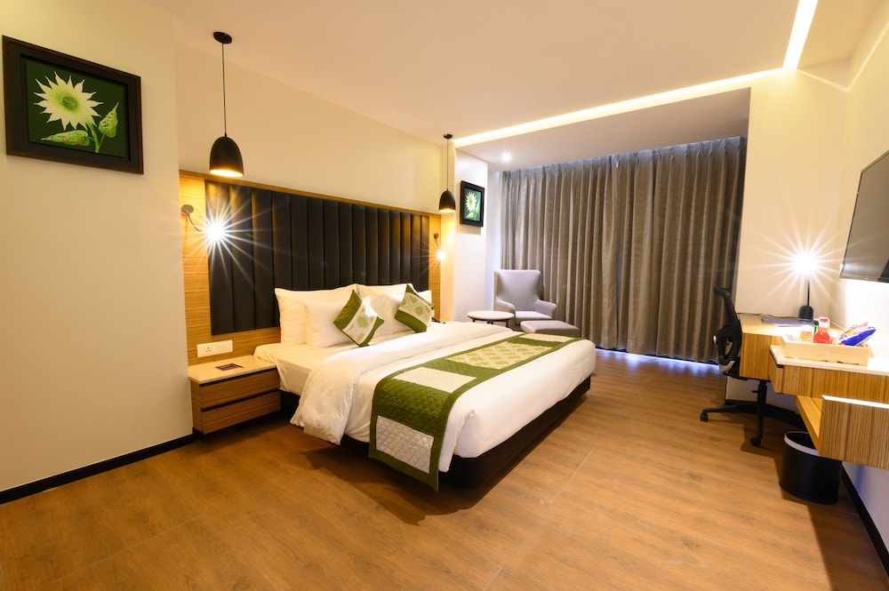 Premium Room, 1 Bedroom, Accessible, City View photo 3