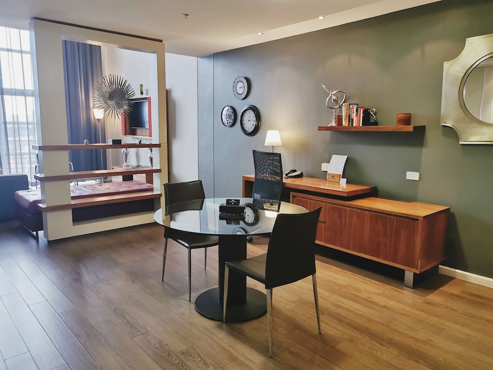 Deluxe Loft, 2 Twin Beds - Photo 4