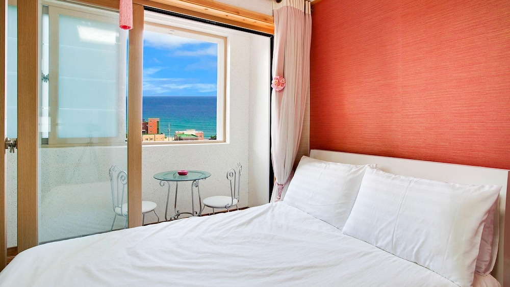 Basic Room, 1 Bedroom (Ara) photo 2
