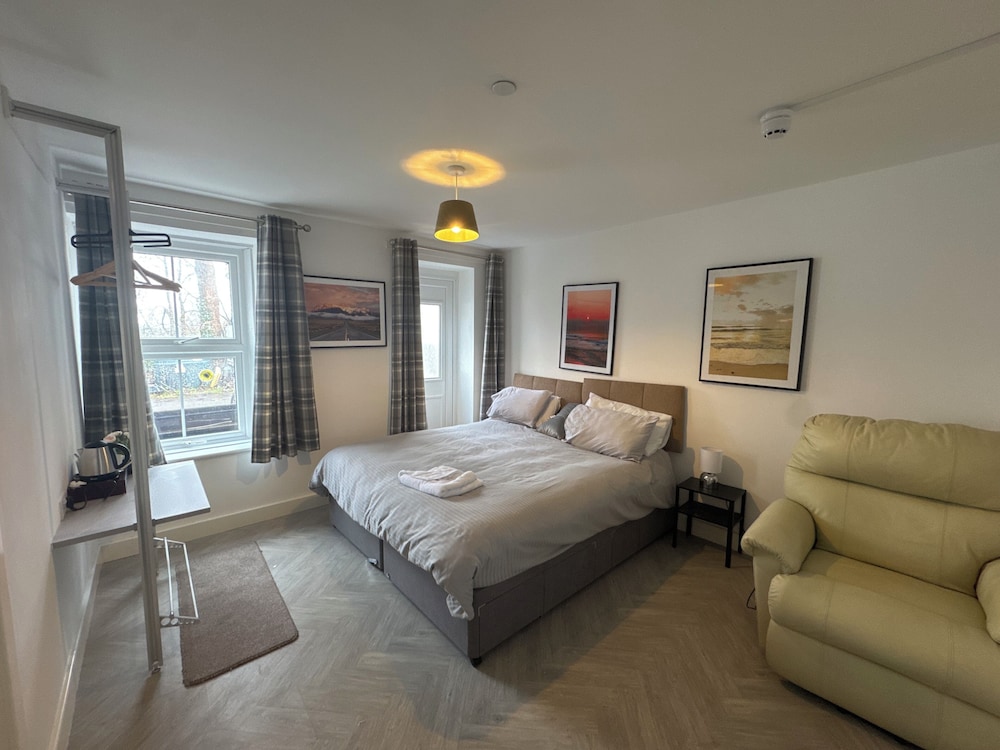 Double Room (Annex)