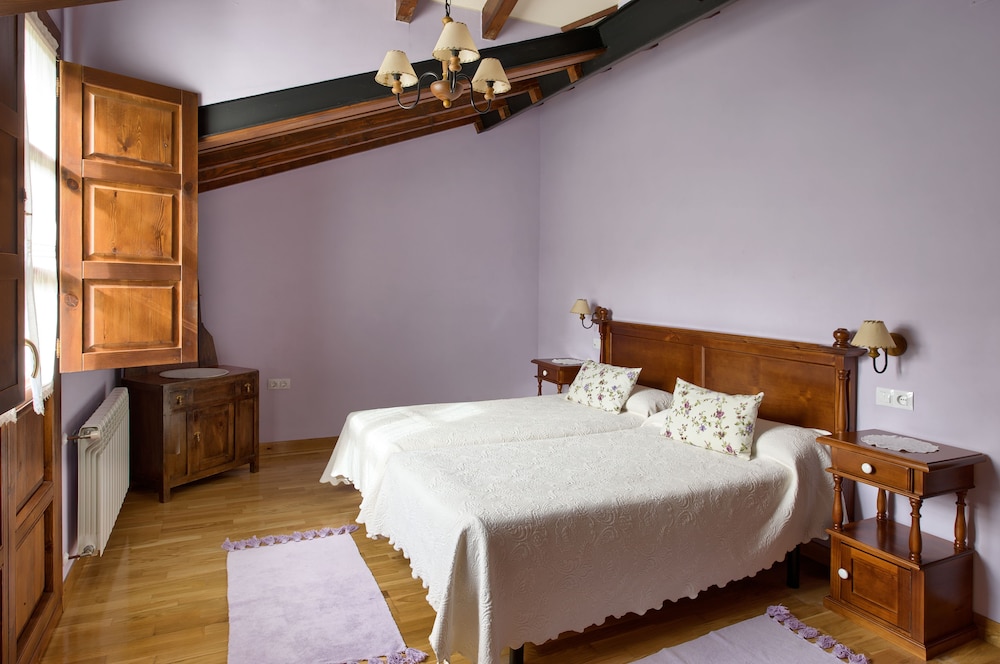 Apartment, 3 Bedrooms, Terrace, Garden View photo 3