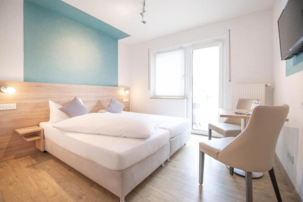 Standard Double Room - Photo 1