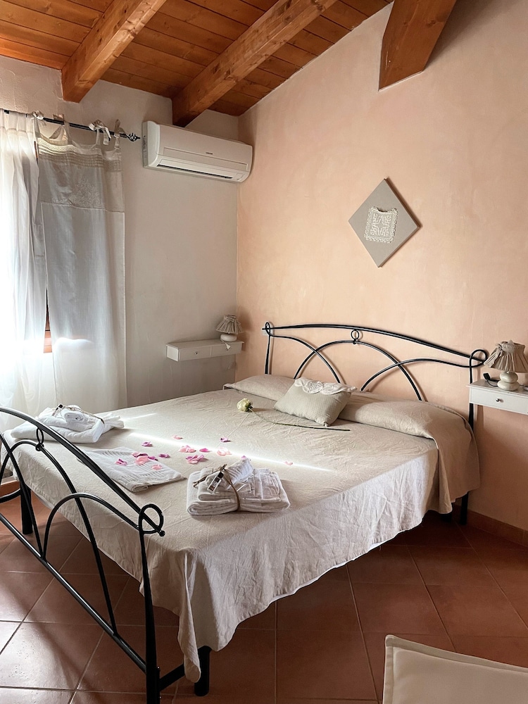 Triple Room, Garden View photo 1
