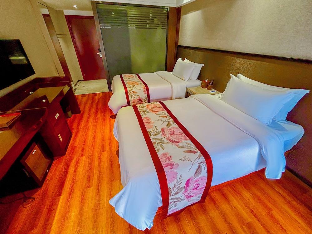 Superior Double or Twin Room photo 3