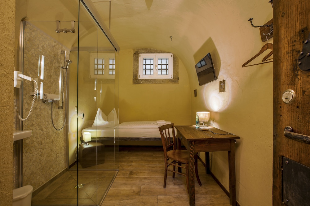 Basic Single Room